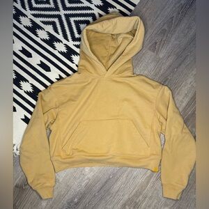 Yellow Label Co Camel Cropped Hoodie Sweatshirt Medium